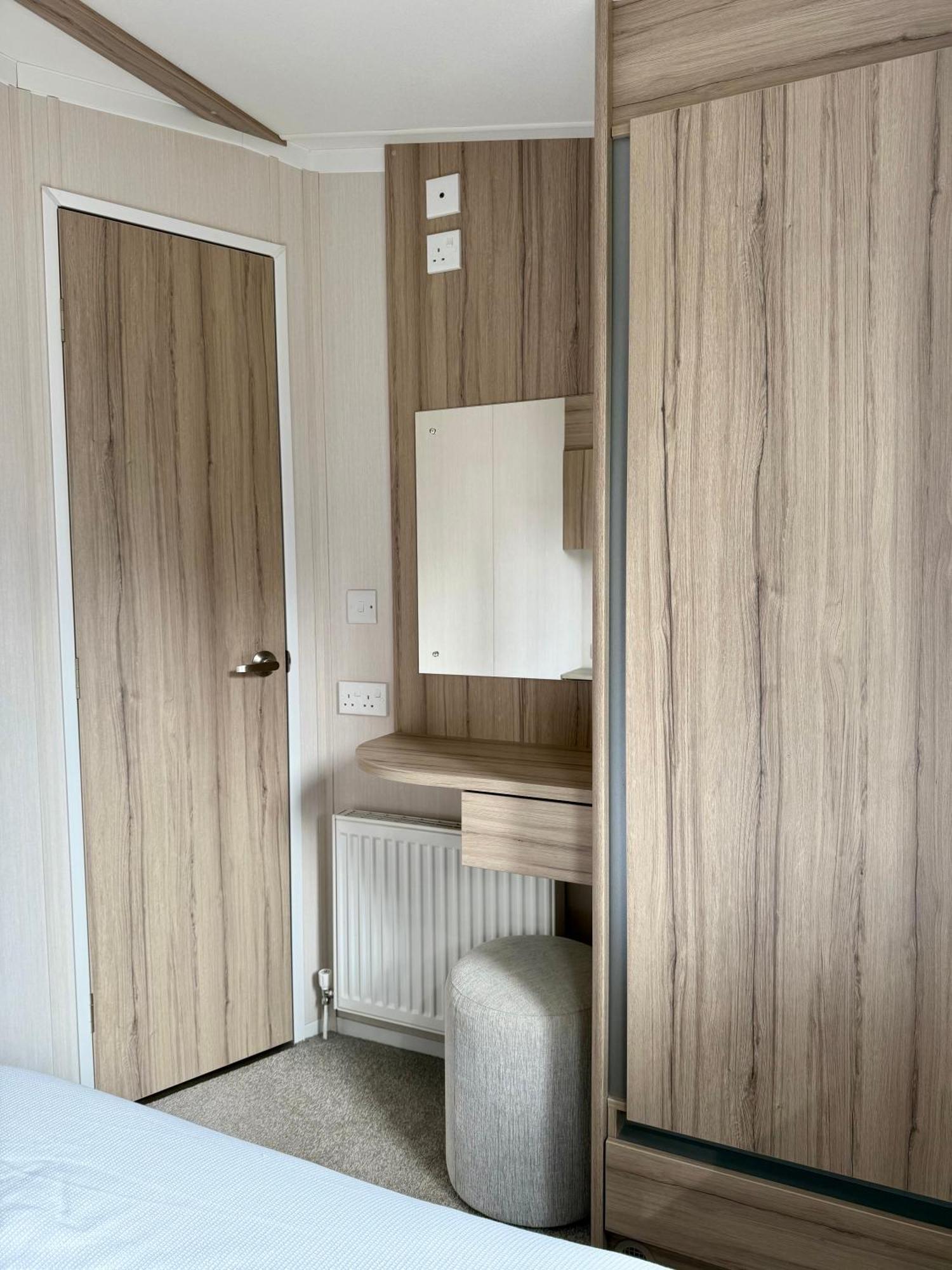 The Salmon Van - Beautiful, Luxury Static Caravan Aberlour Eksteriør bilde