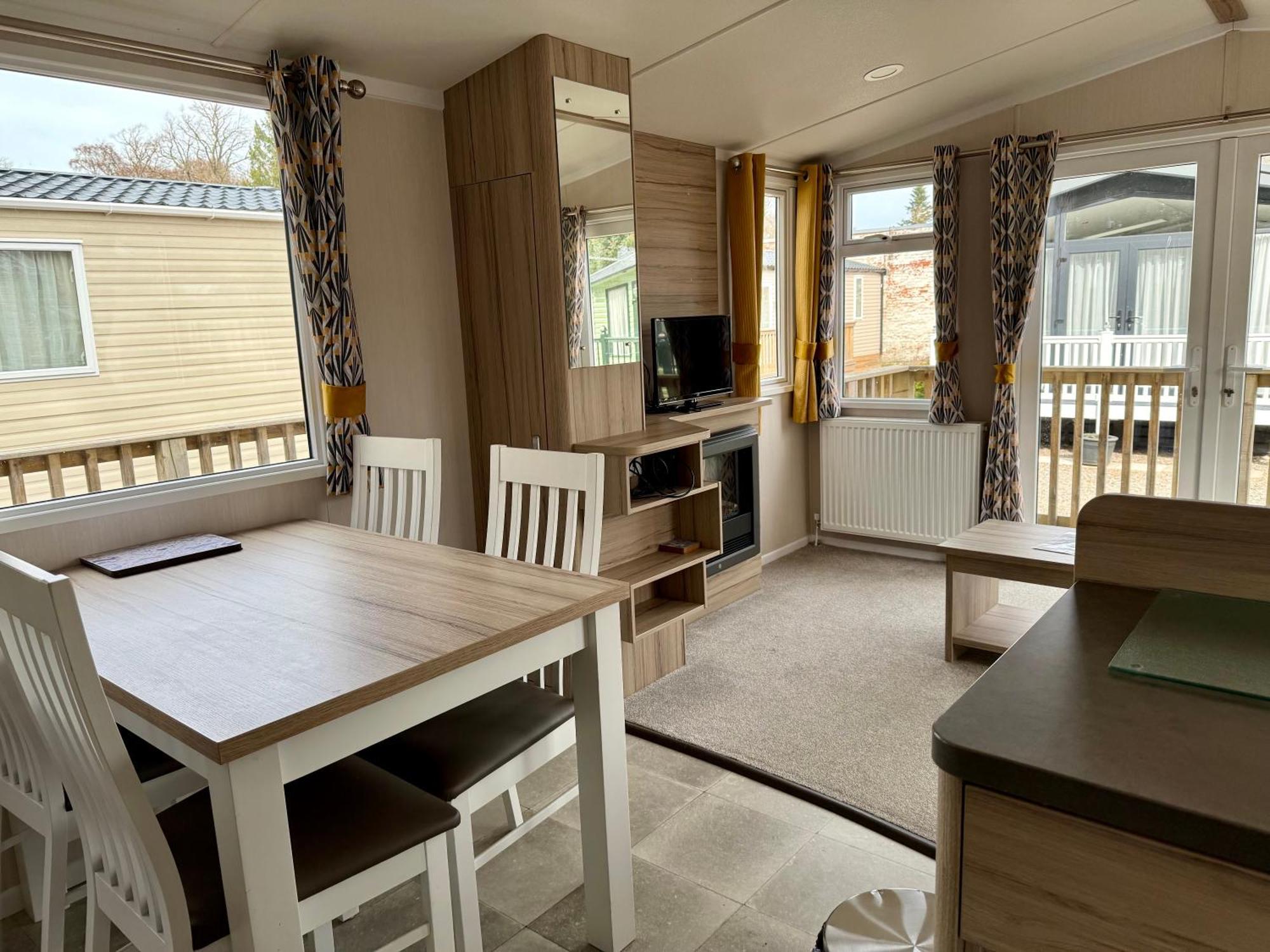 The Salmon Van - Beautiful, Luxury Static Caravan Aberlour Eksteriør bilde