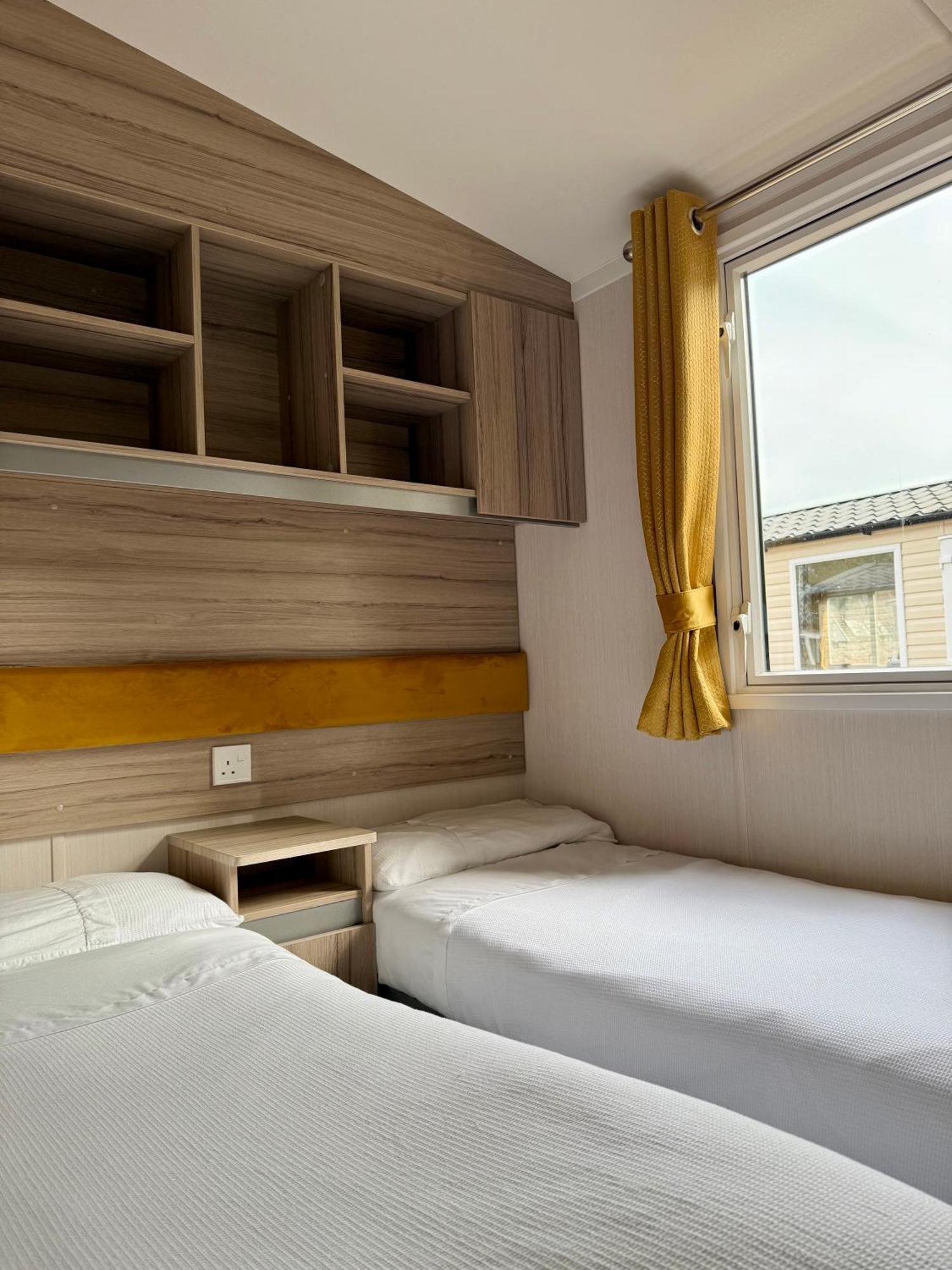 The Salmon Van - Beautiful, Luxury Static Caravan Aberlour Eksteriør bilde